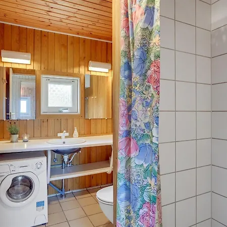 Arun - 150m From The Sea By Interhome Nyaraló