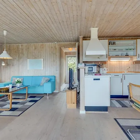 Arun - 150m From The Sea By Interhome